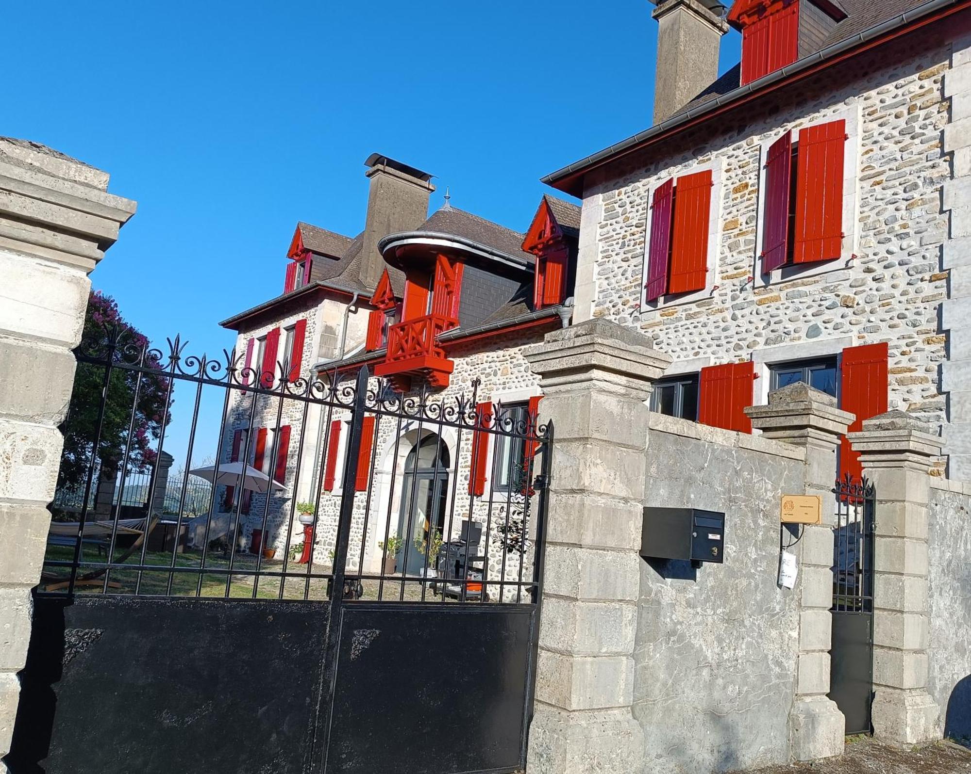 Les Tanalis - Chambres D'Hotes & Gite Gurs Exterior foto